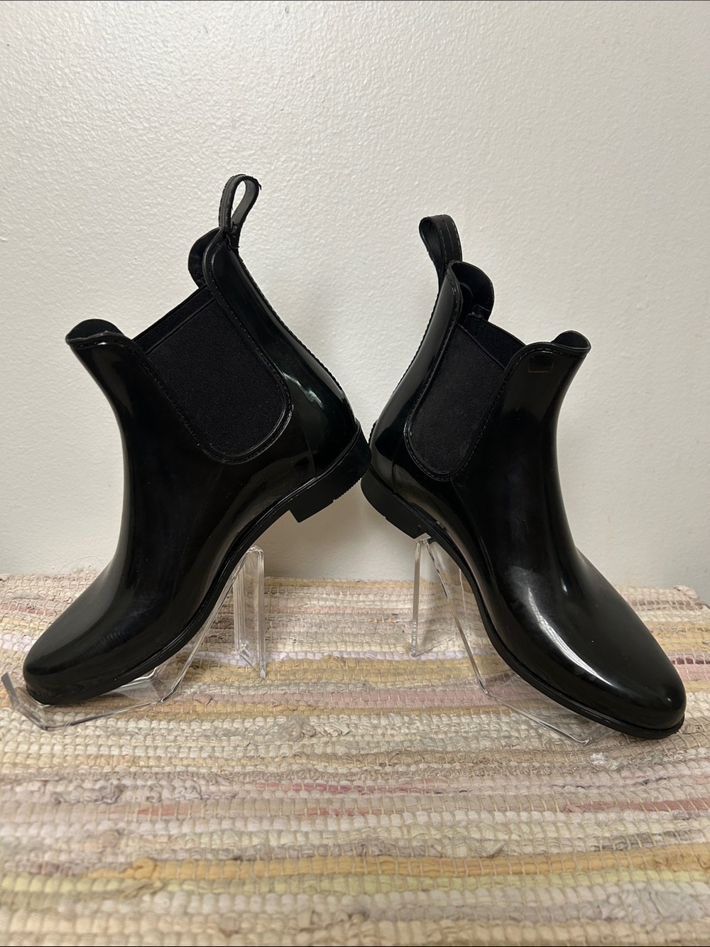 J.Crew Women’s Black Glossy Chelsea Rain Boots Rubber Size 8 - Picture 6 of 10